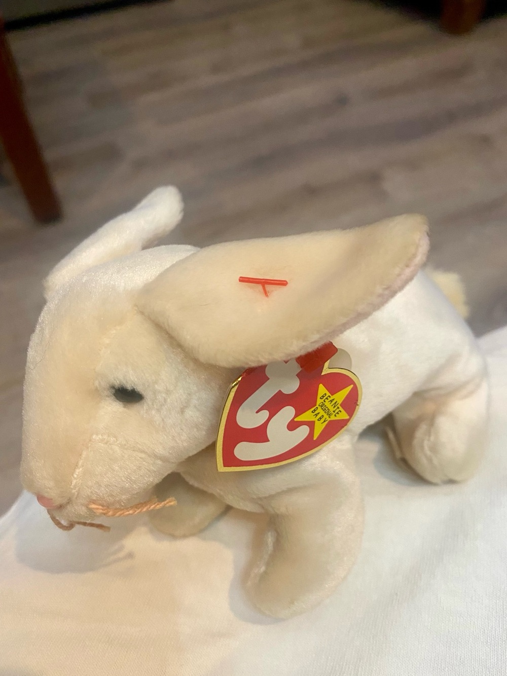 Ty Beanie Baby "Nibbler" The Bunny